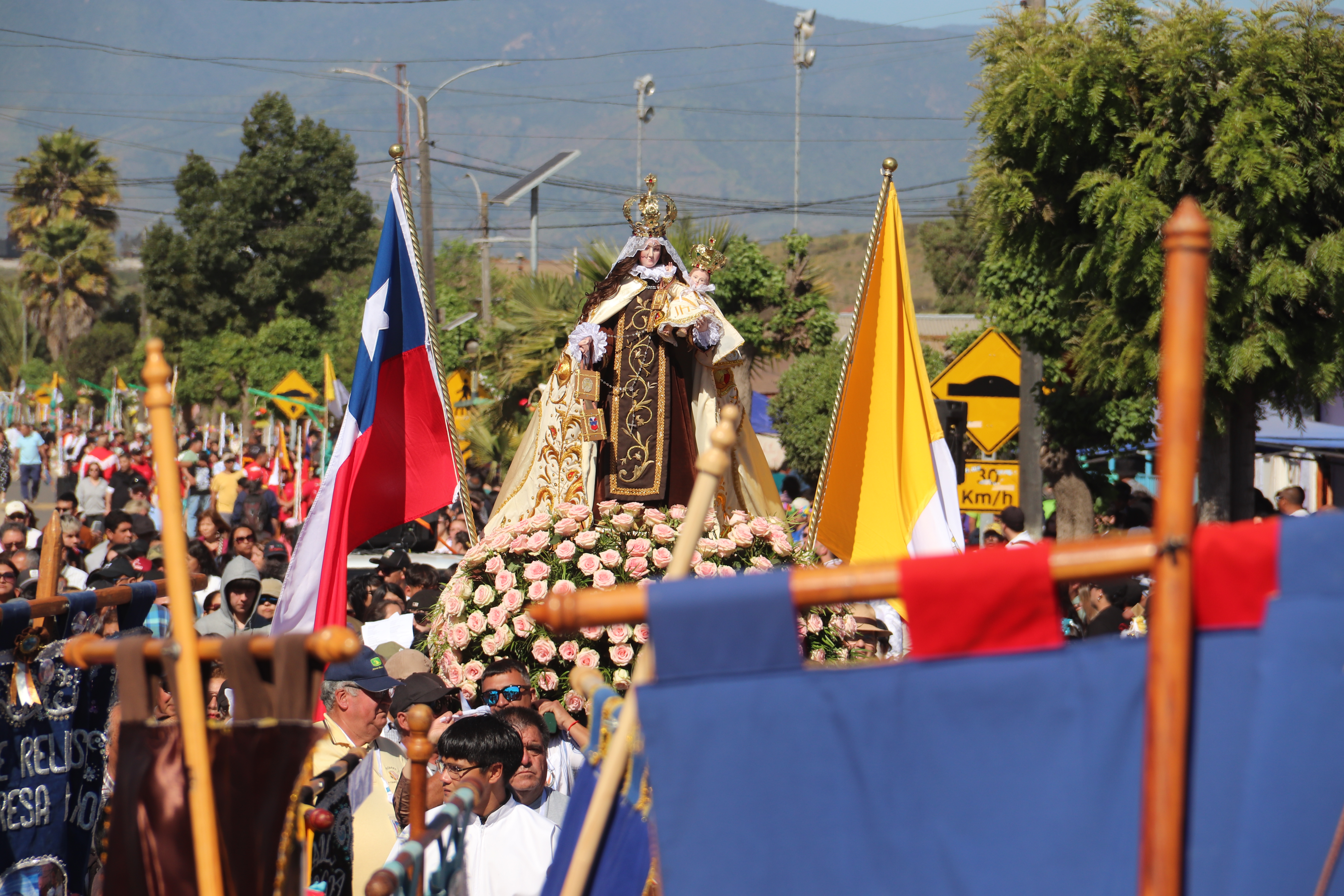 Procesi&oacute;n - M&aacute;s de 100 a&ntilde;os de fe